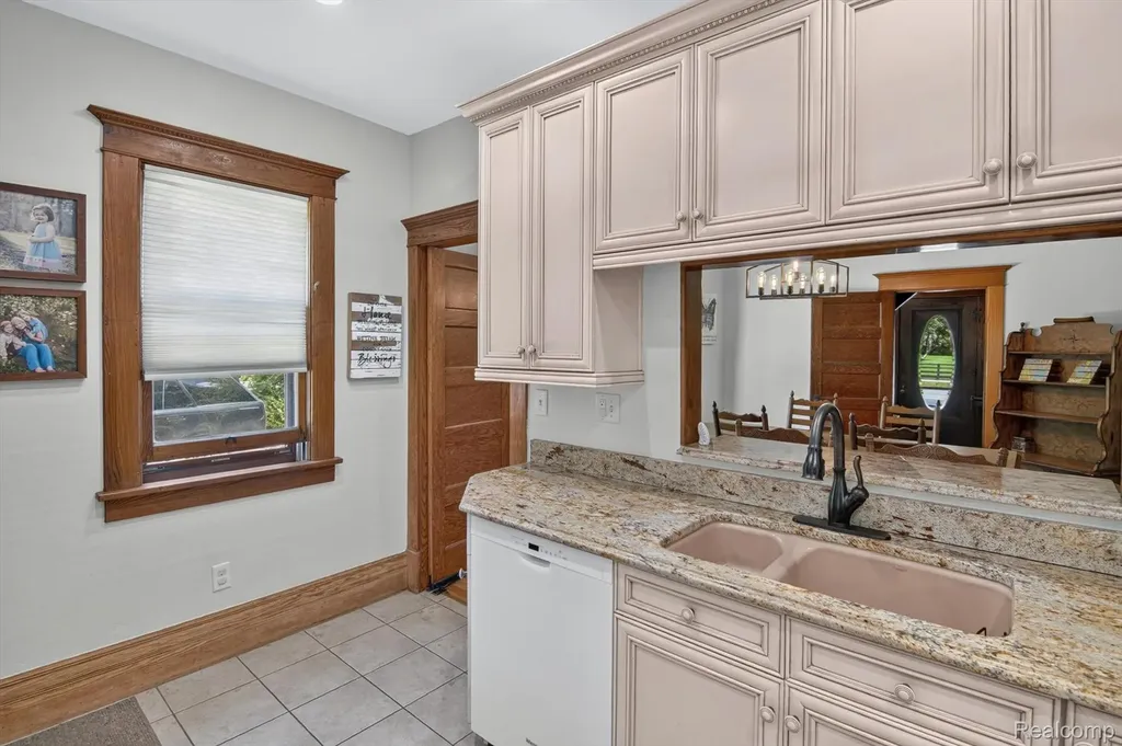 315 E Michigan Avenue Saline City MI 48176