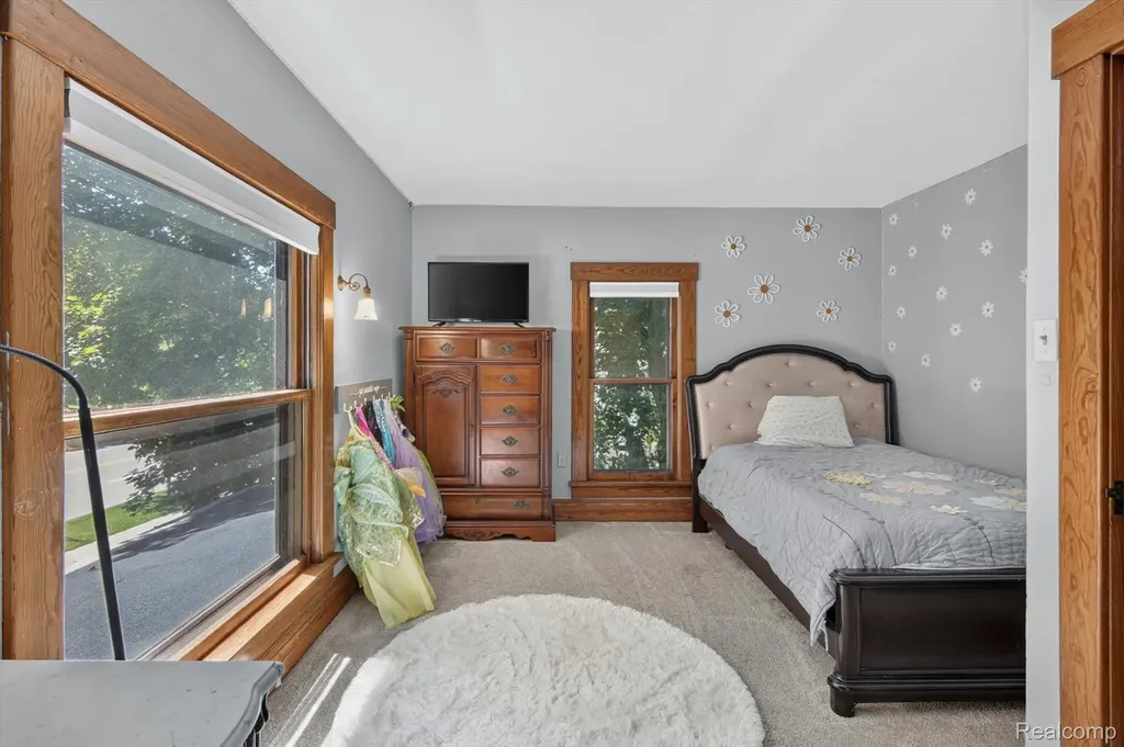315 E Michigan Avenue Saline City MI 48176