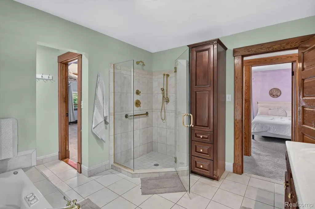 315 E Michigan Avenue Saline City MI 48176