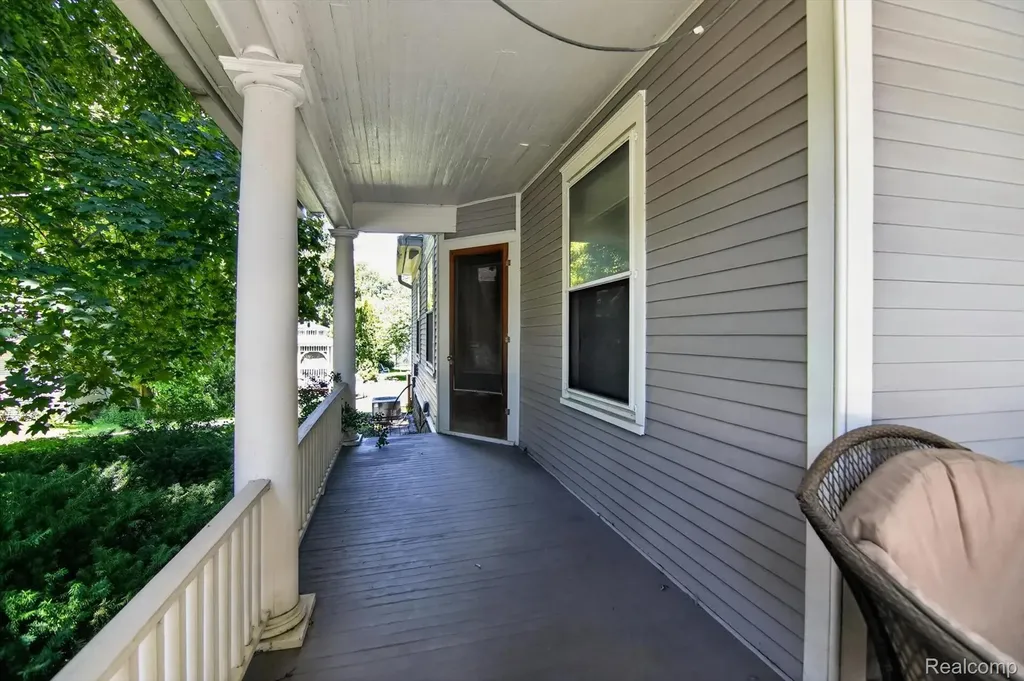 315 E Michigan Avenue Saline City MI 48176