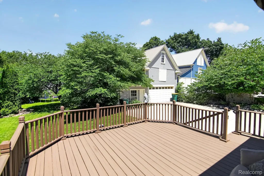 315 E Michigan Avenue Saline City MI 48176