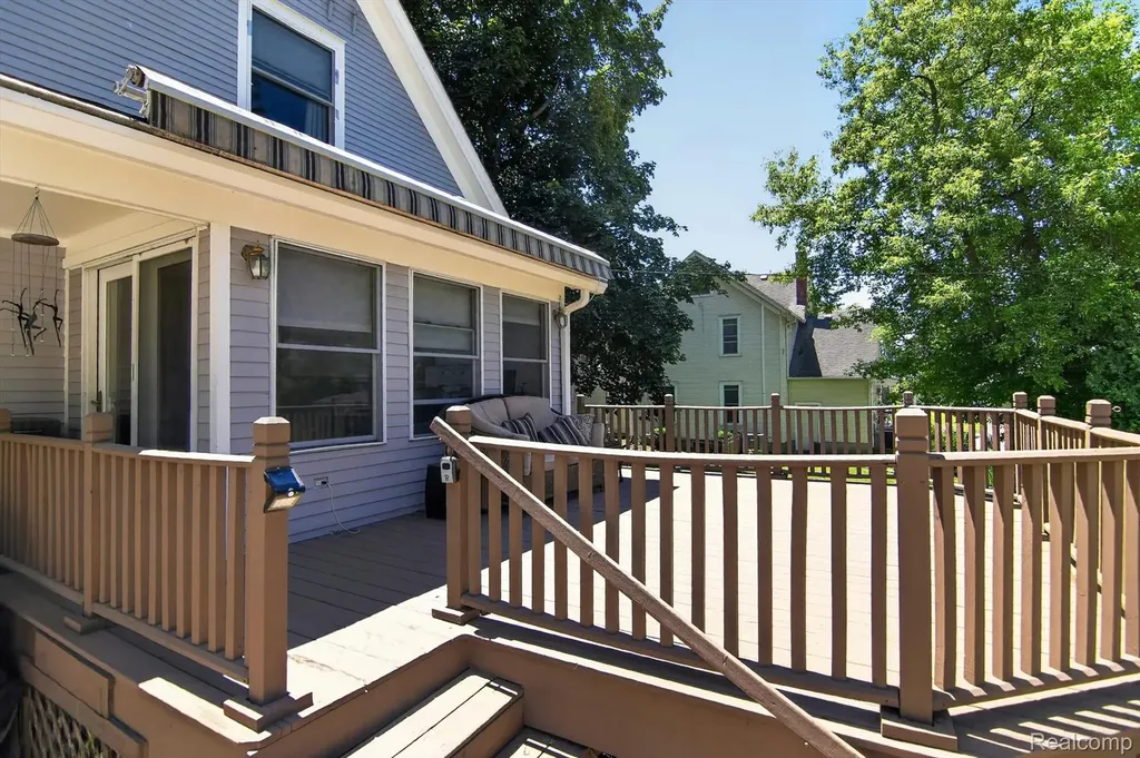 315 E Michigan Avenue Saline City MI 48176