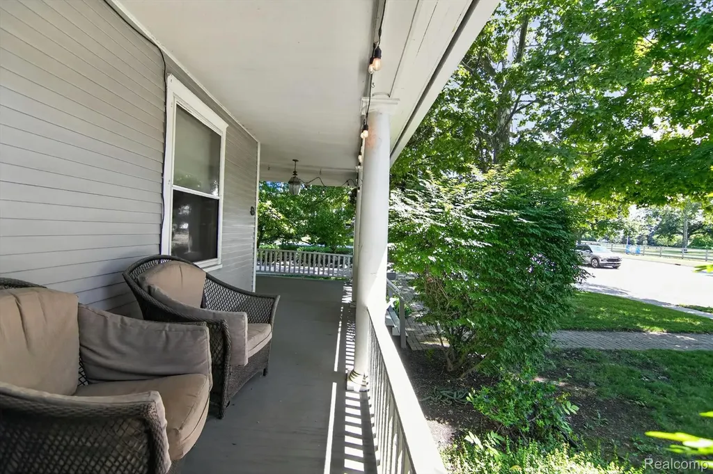 315 E Michigan Avenue Saline City MI 48176