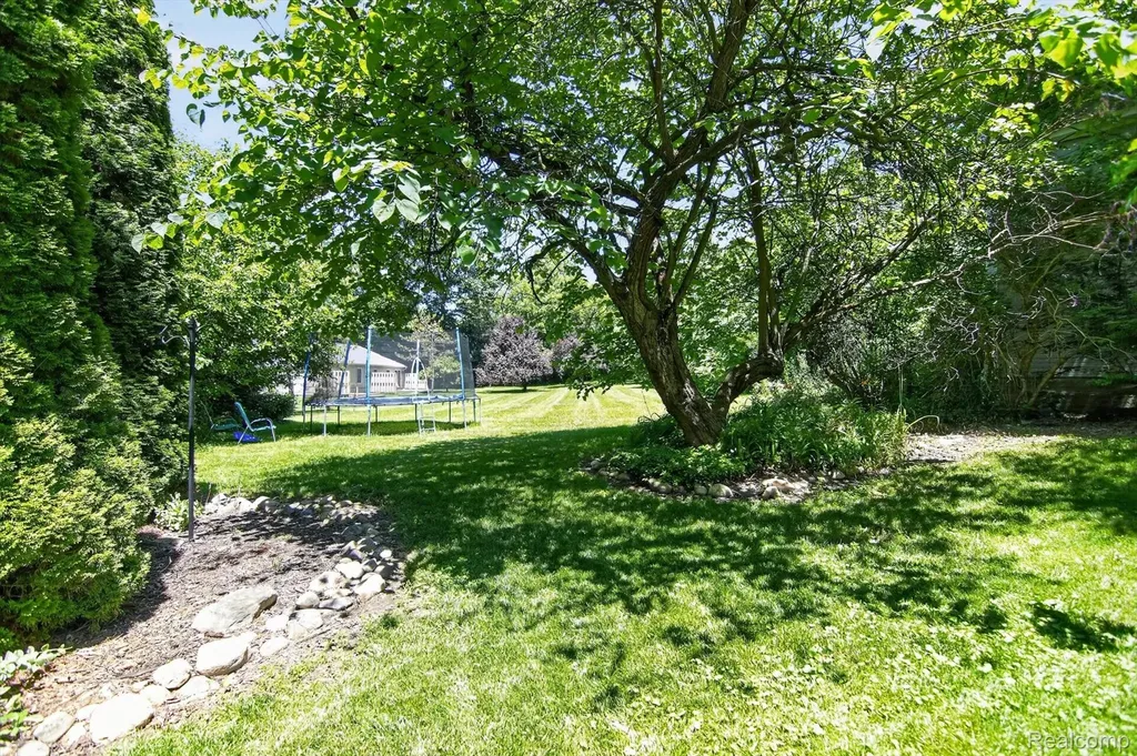 315 E Michigan Avenue Saline City MI 48176