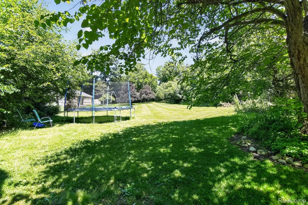 315 E Michigan Avenue Saline City MI 48176