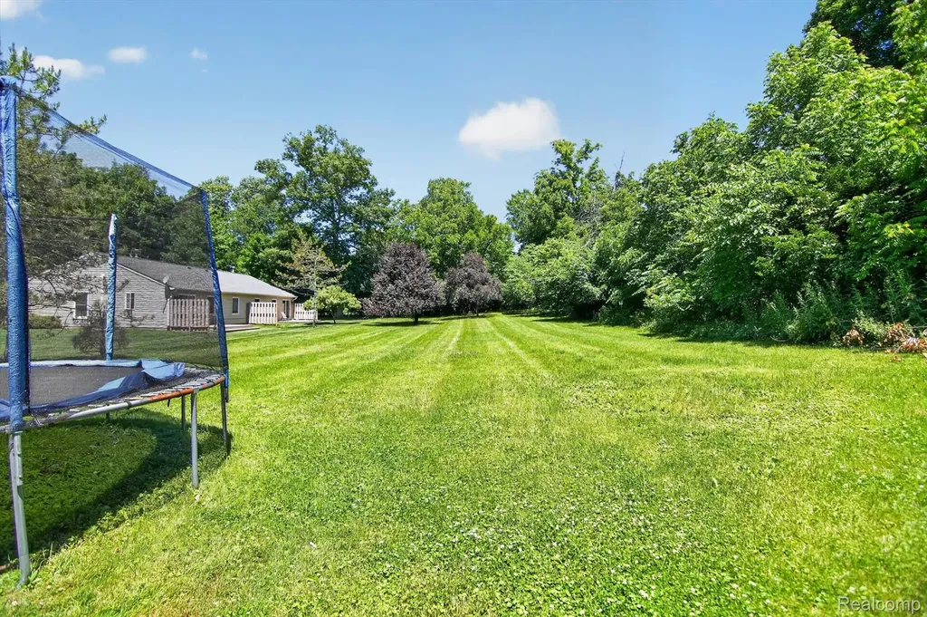 315 E Michigan Avenue Saline City MI 48176