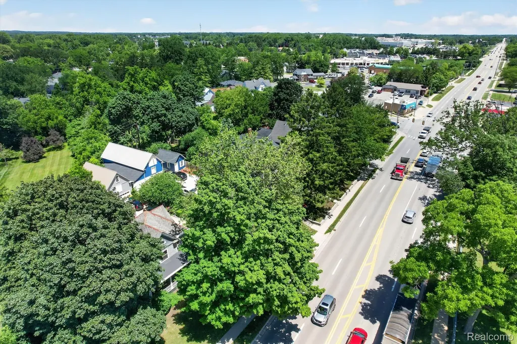 315 E Michigan Avenue Saline City MI 48176