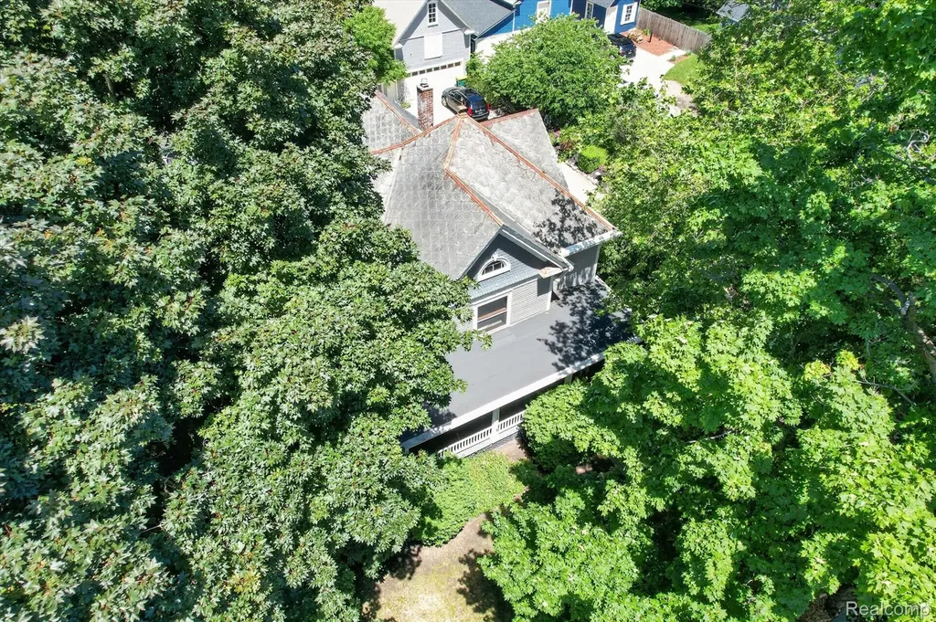 315 E Michigan Avenue Saline City MI 48176