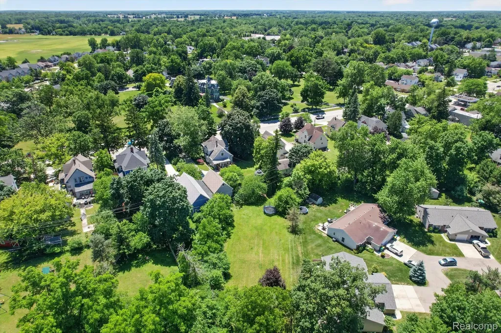 315 E Michigan Avenue Saline City MI 48176