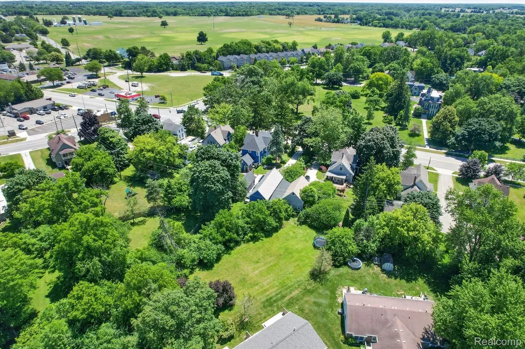 315 E Michigan Avenue Saline City MI 48176