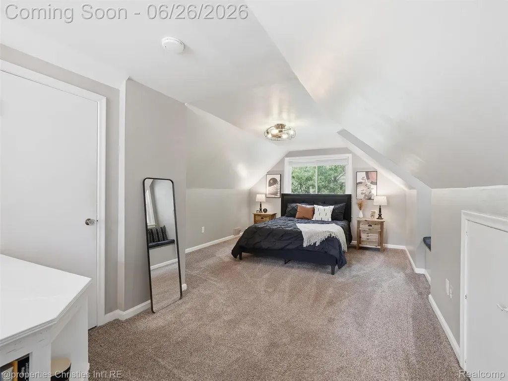 23203 Violet Street Farmington City MI 48336