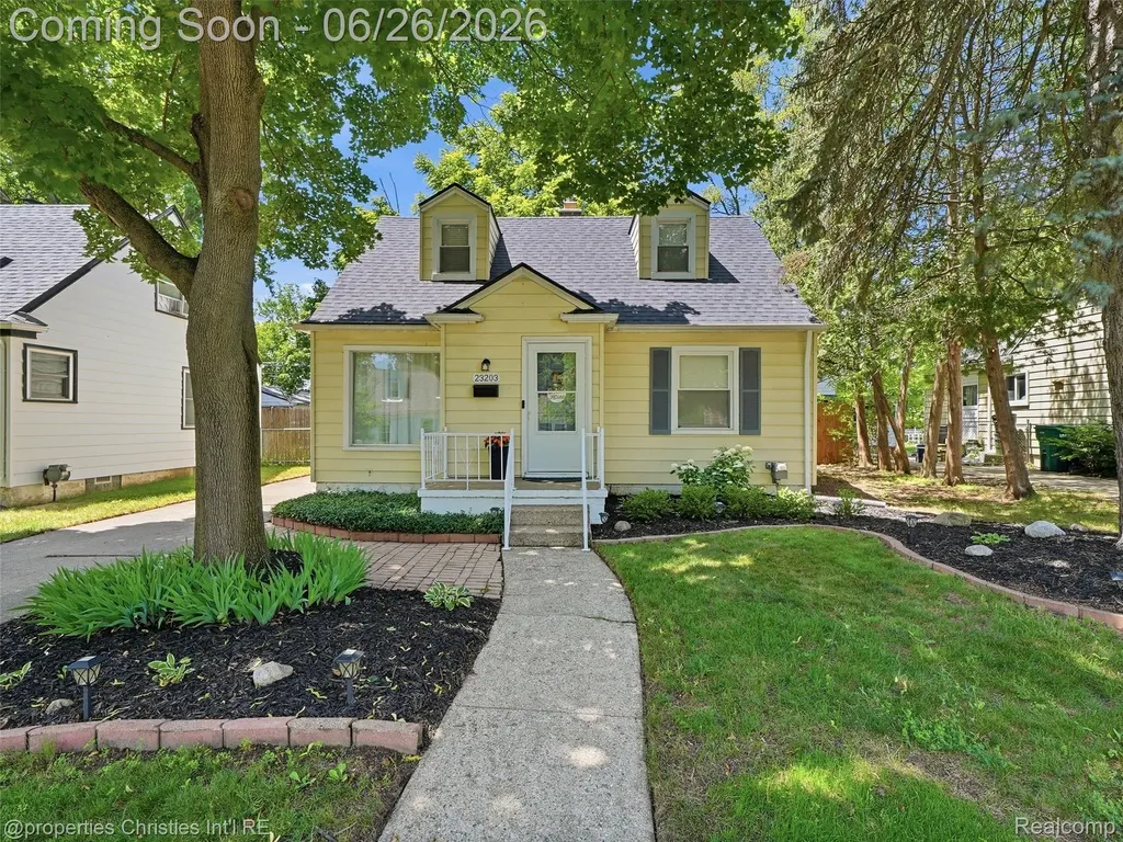 23203 Violet Street Farmington City MI 48336