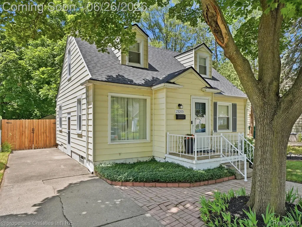23203 Violet Street Farmington City MI 48336