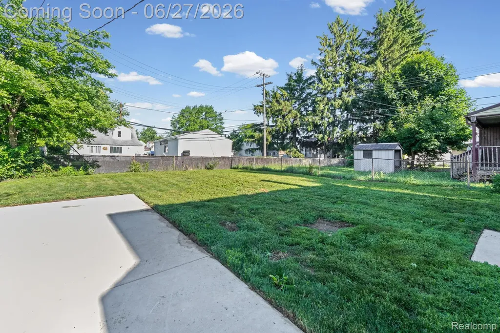 6556 Pelham Road Taylor City MI 48180