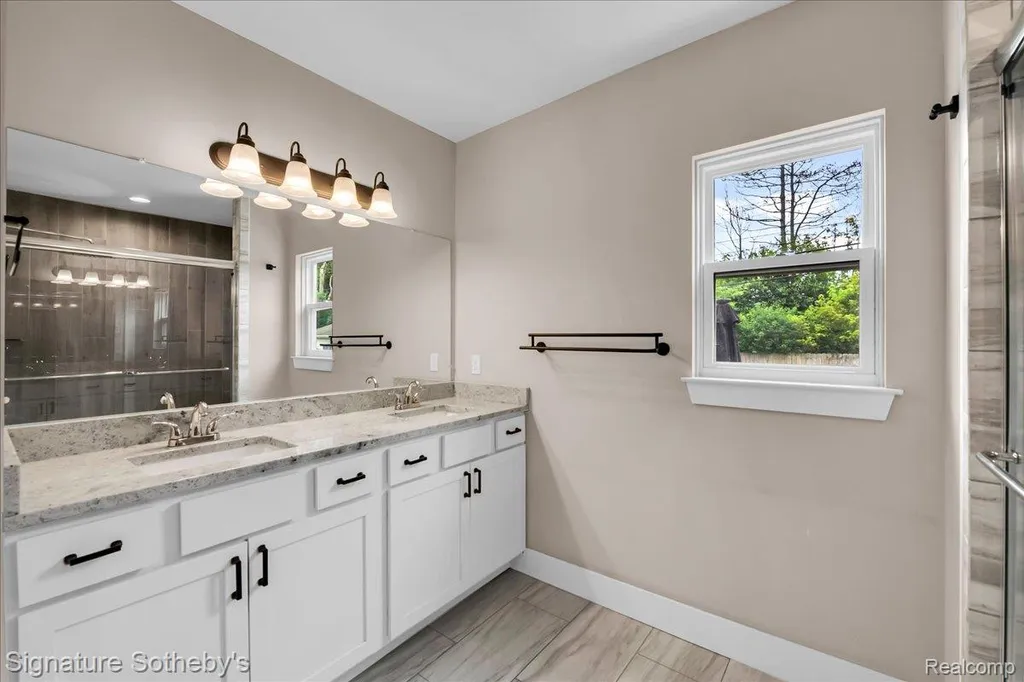 3210 Harvard Road Royal Oak City MI 48073