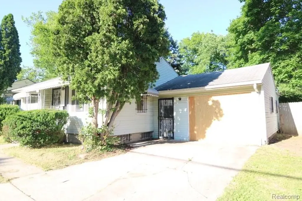 5710 Dupont Street Flint City MI 48505
