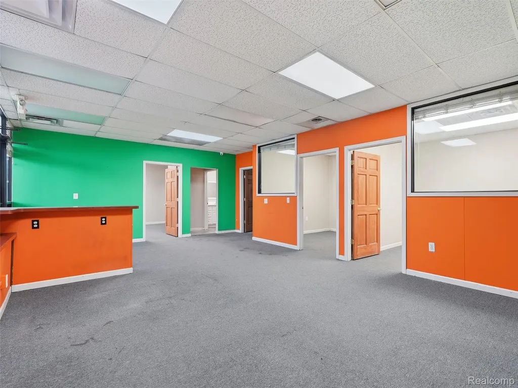 832 W 11 Mile Road Madison Heights City MI 48071