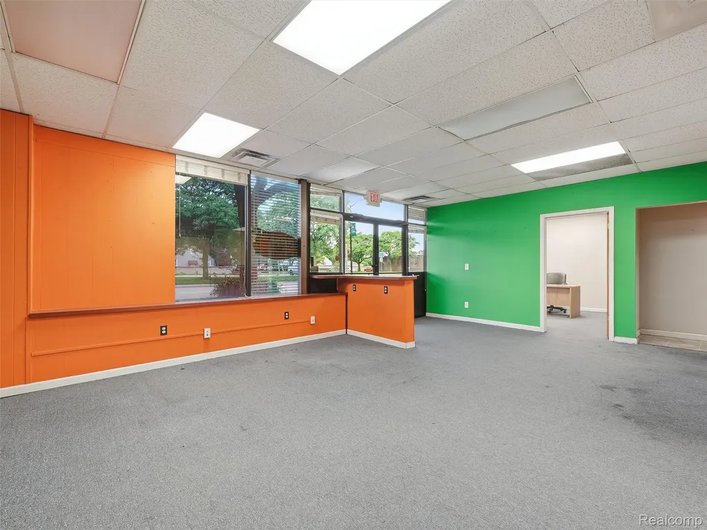 832 W 11 Mile Road Madison Heights City MI 48071