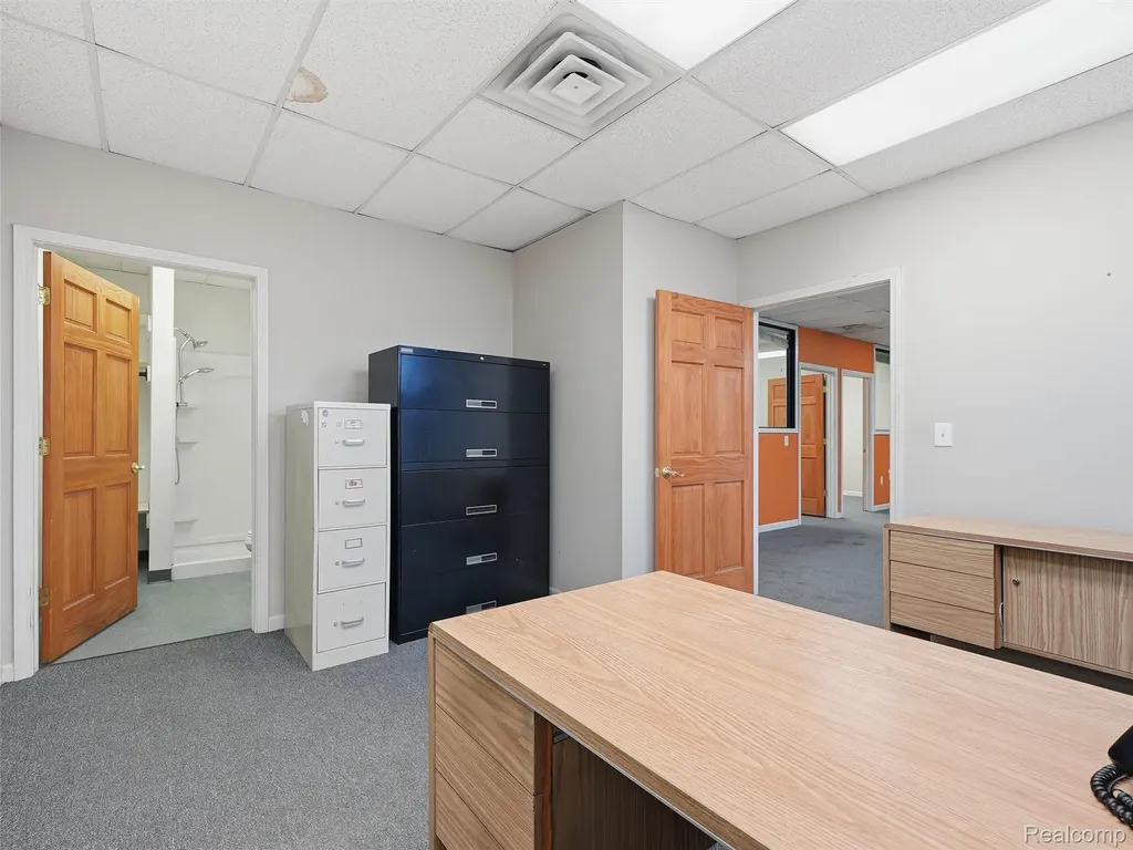 832 W 11 Mile Road Madison Heights City MI 48071