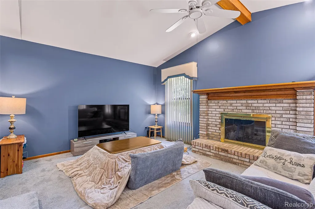24982 Portsmouth Avenue Novi City MI 48374