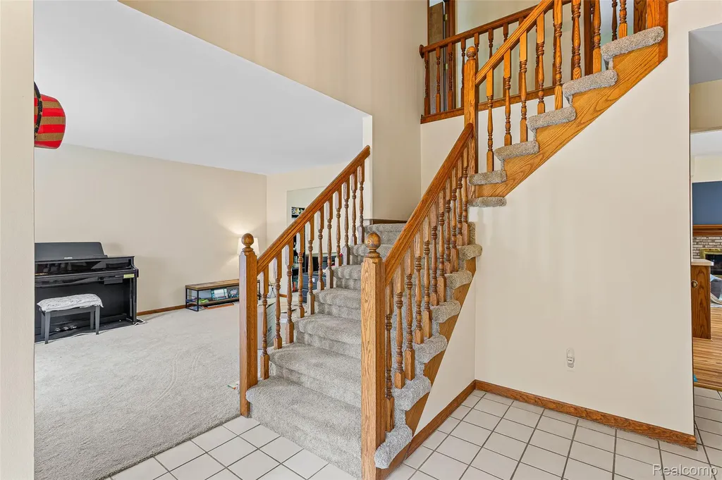24982 Portsmouth Avenue Novi City MI 48374