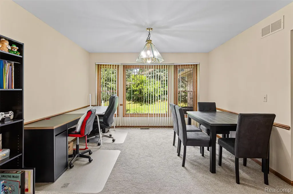 24982 Portsmouth Avenue Novi City MI 48374