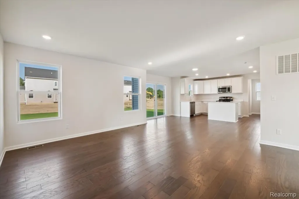 368 Edge Brook Drive Holly Township MI 48442