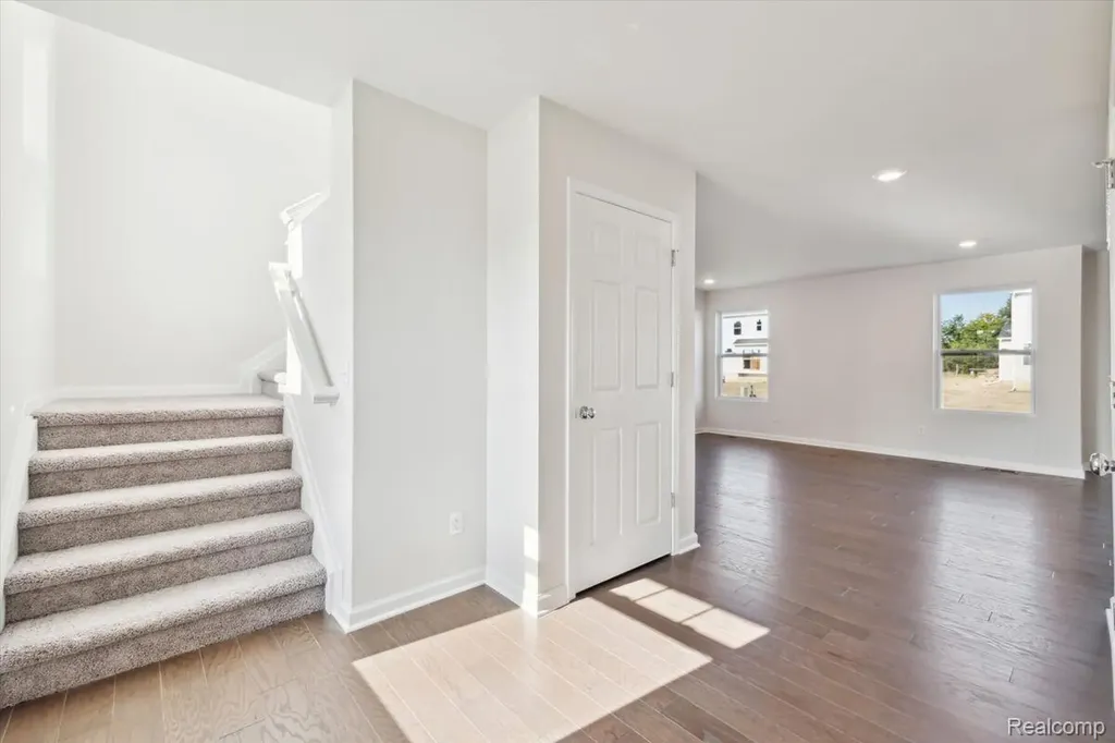 368 Edge Brook Drive Holly Township MI 48442