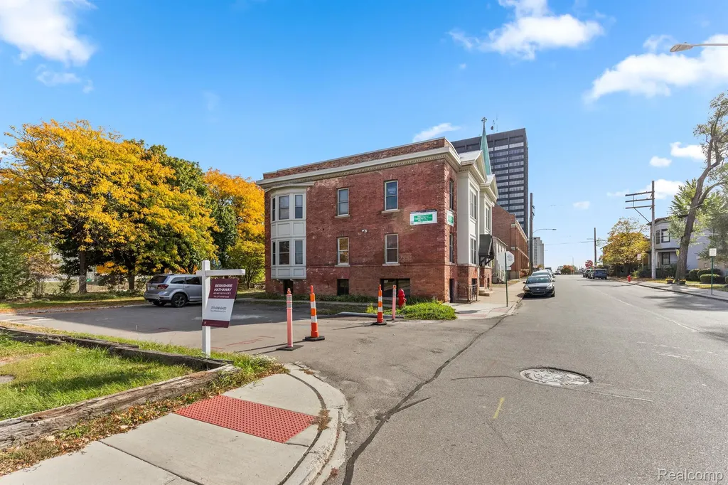 1450 6th Street Detroit City MI 48226