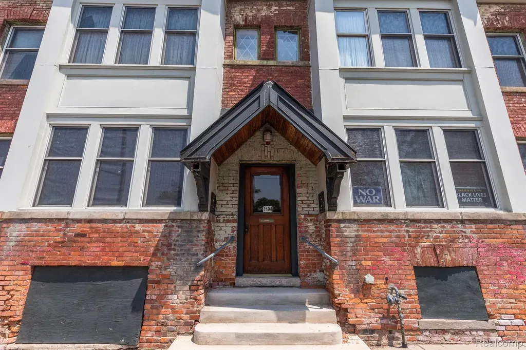 1450 6th Street Detroit City MI 48226