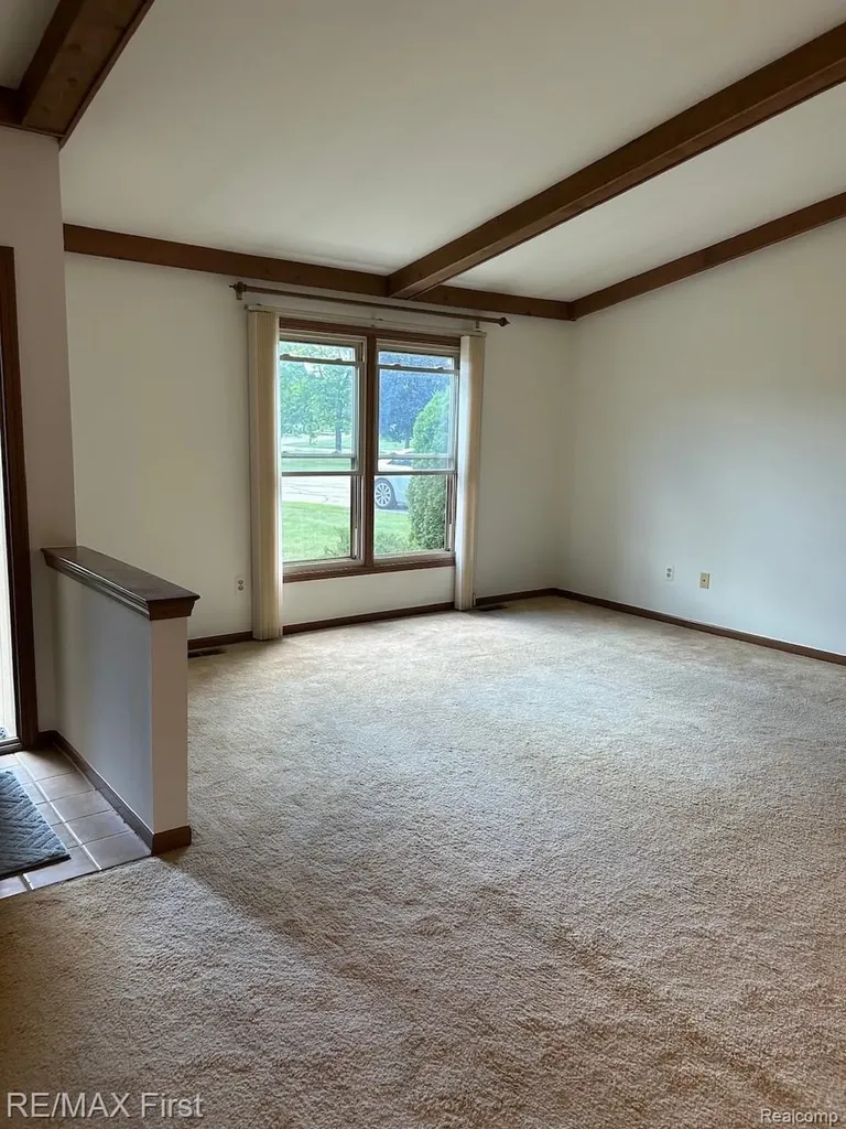 43719 Hartford Drive Clinton Charter Township MI 48038