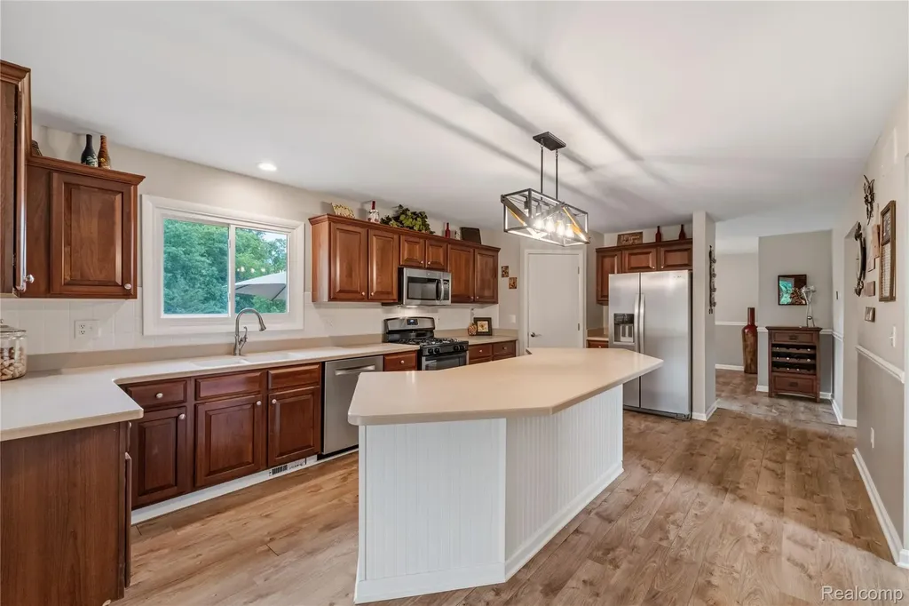 12949 Millbrooke Way Green Oak Township MI 48178