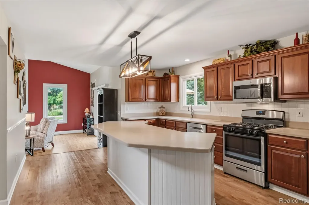 12949 Millbrooke Way Green Oak Township MI 48178