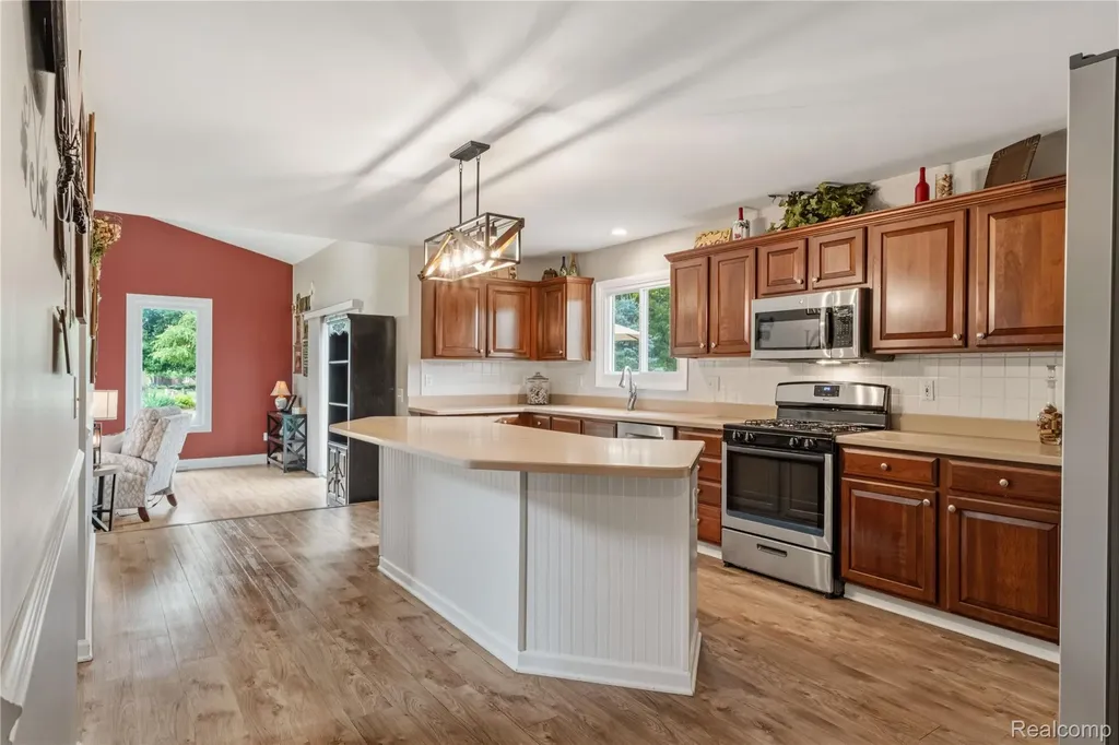 12949 Millbrooke Way Green Oak Township MI 48178