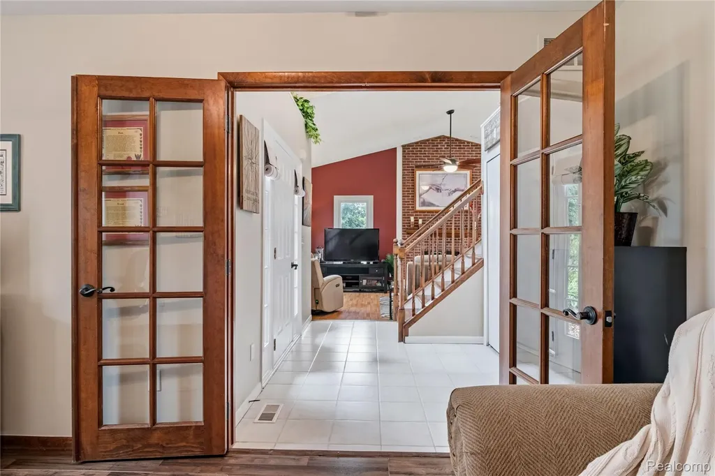 12949 Millbrooke Way Green Oak Township MI 48178