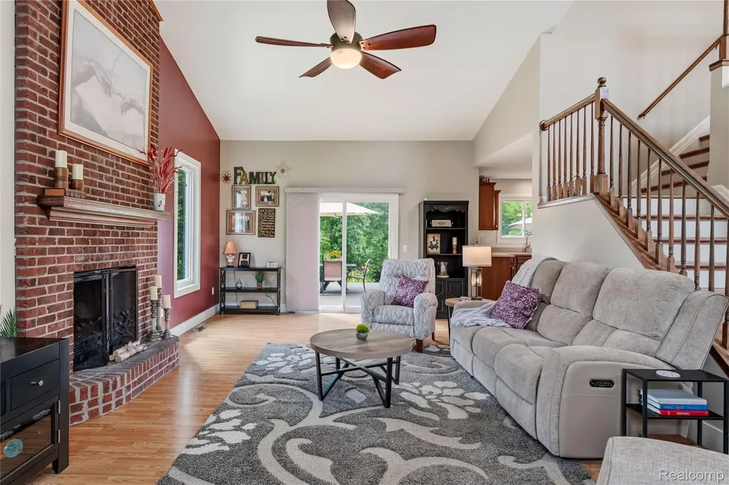 12949 Millbrooke Way Green Oak Township MI 48178