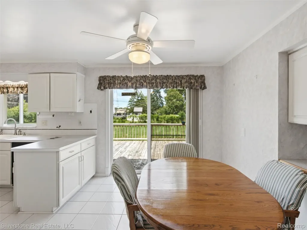 50628 Linda Lane Shelby Charter Township MI 48317