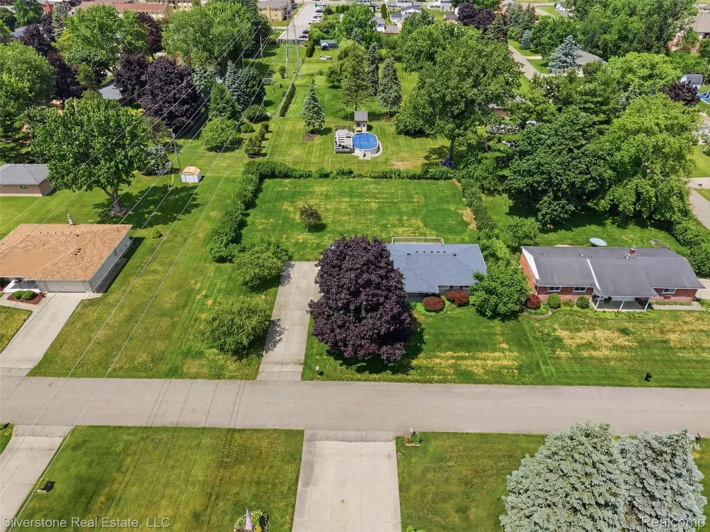 50628 Linda Lane Shelby Charter Township MI 48317