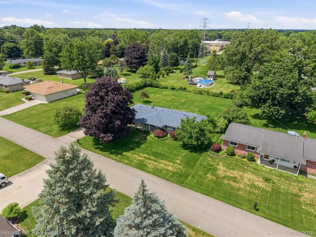 50628 Linda Lane Shelby Charter Township MI 48317