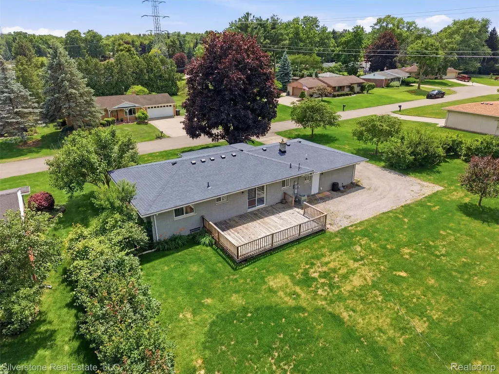 50628 Linda Lane Shelby Charter Township MI 48317