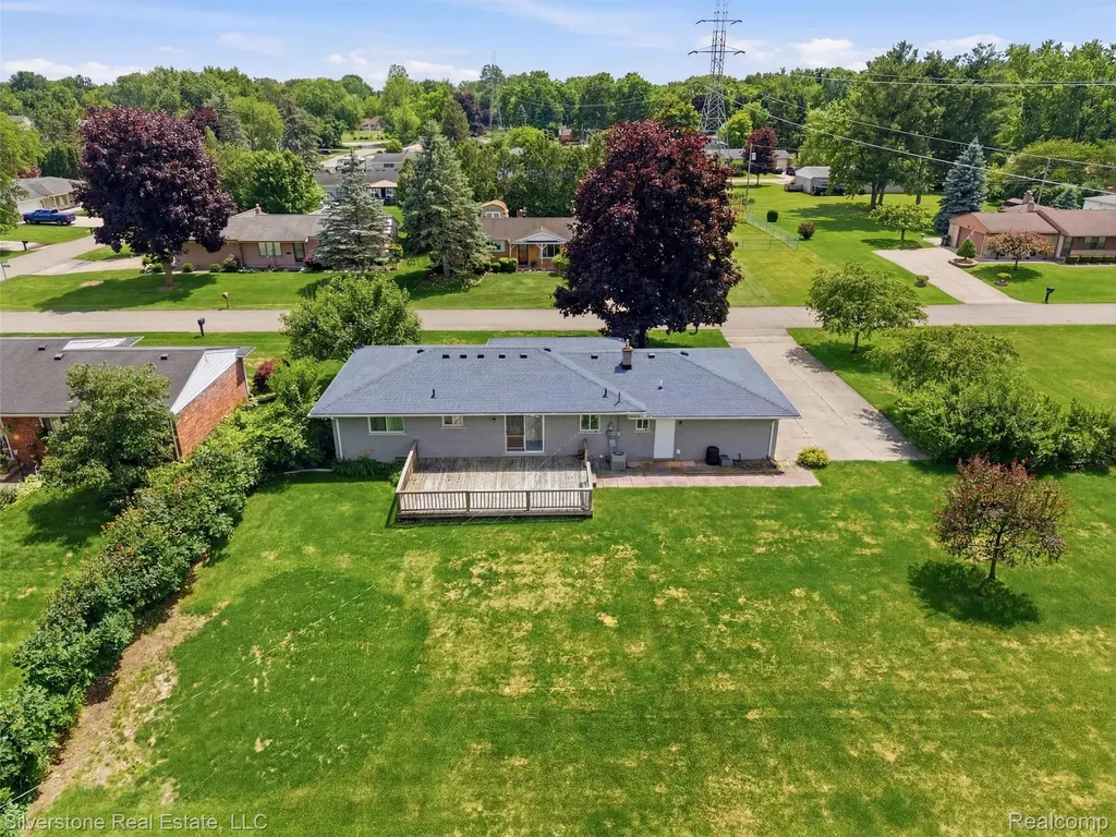 50628 Linda Lane Shelby Charter Township MI 48317