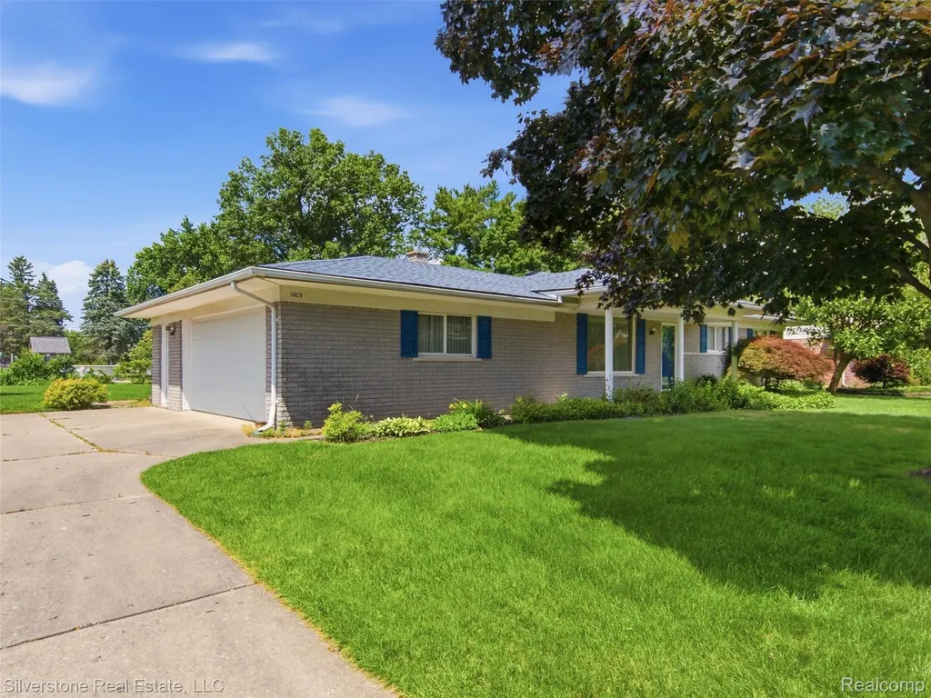 50628 Linda Lane Shelby Charter Township MI 48317