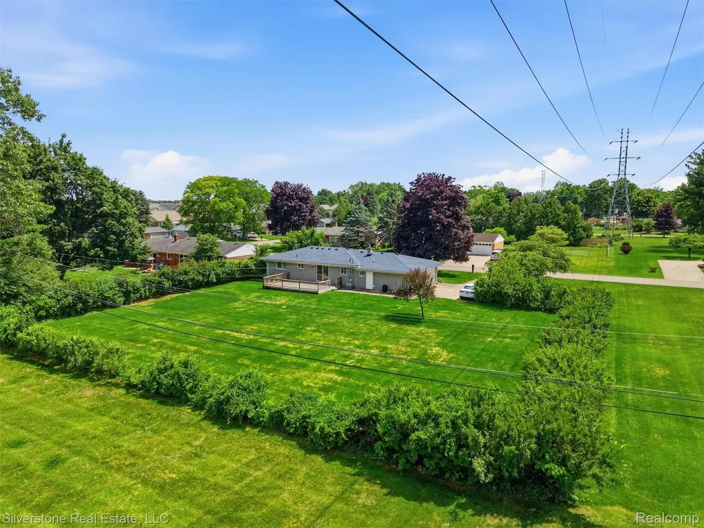 50628 Linda Lane Shelby Charter Township MI 48317