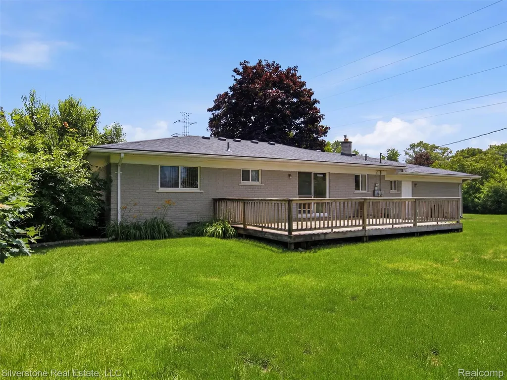 50628 Linda Lane Shelby Charter Township MI 48317