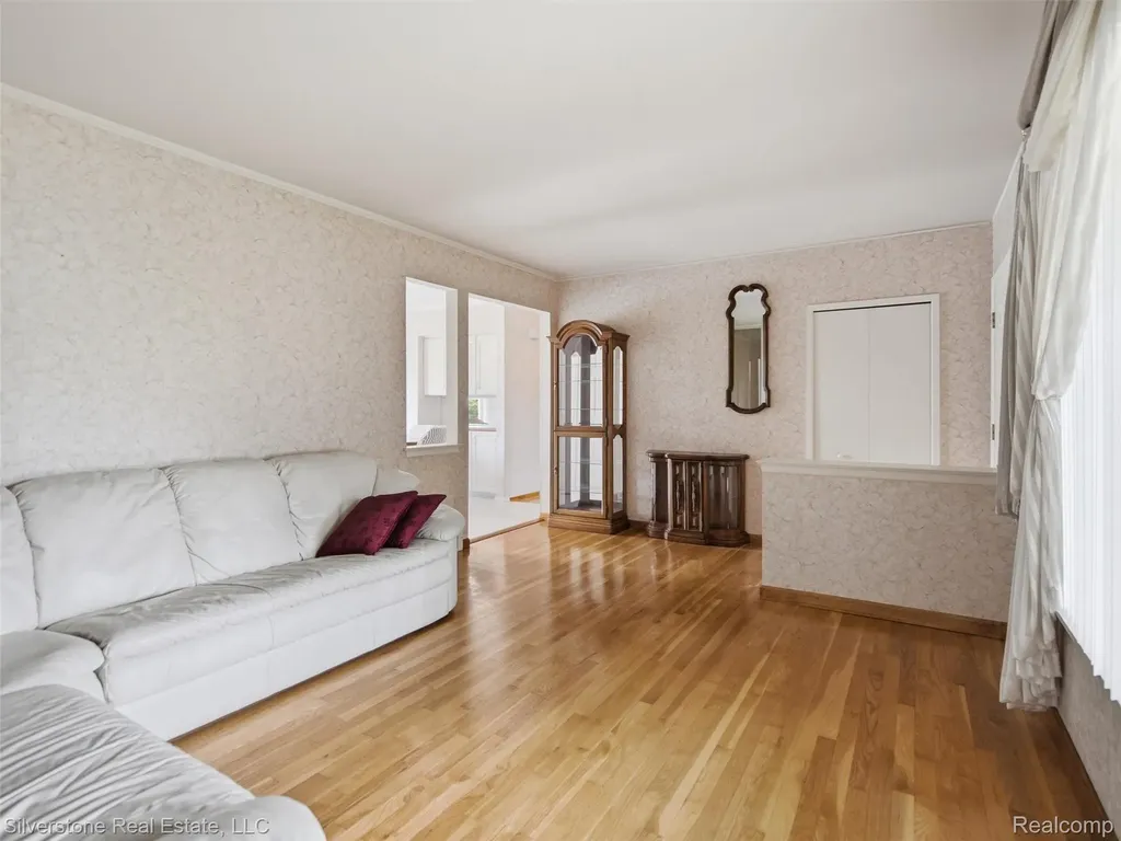 50628 Linda Lane Shelby Charter Township MI 48317