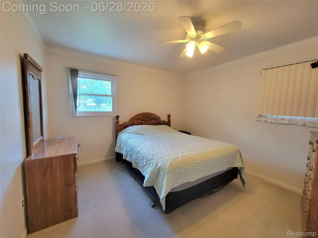 22246 Champaign Street Taylor City MI 48180