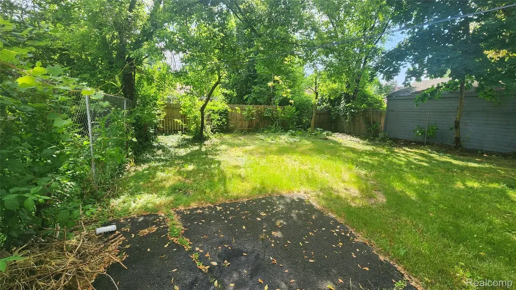 18480 Evergreen Road Detroit City MI 48219