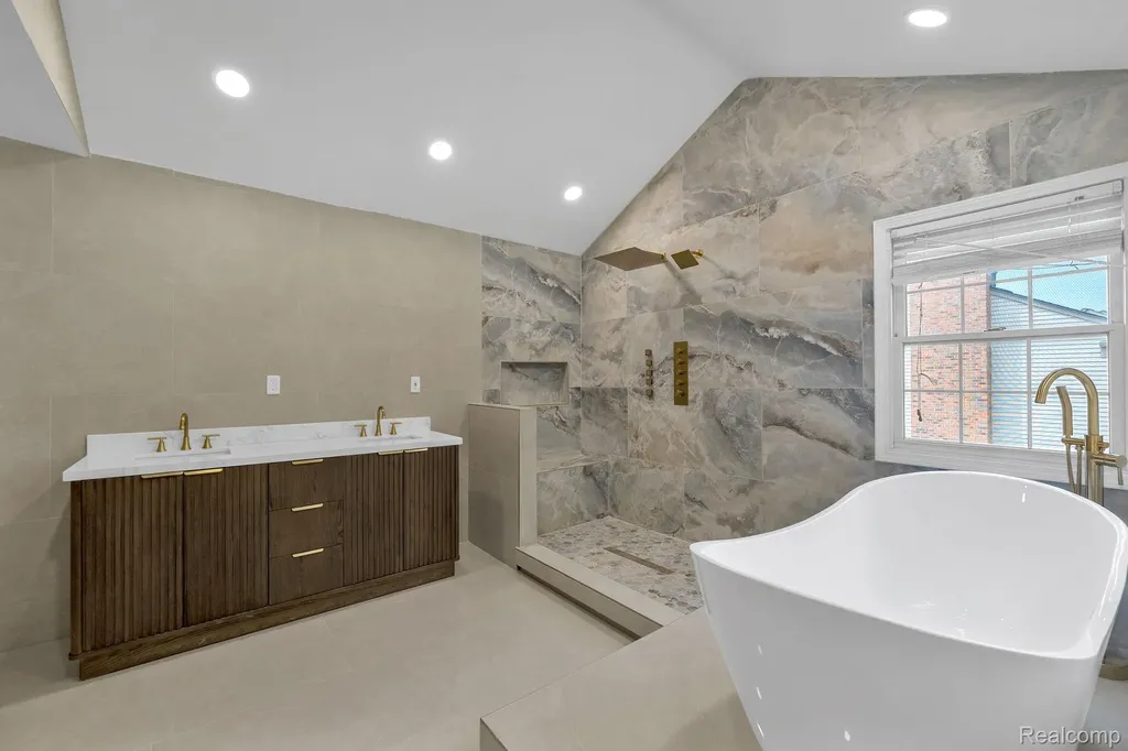 47974 Deer Trail Drive Canton Charter Township MI 48187
