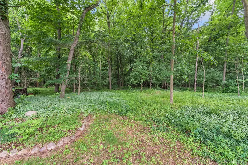 47974 Deer Trail Drive Canton Charter Township MI 48187