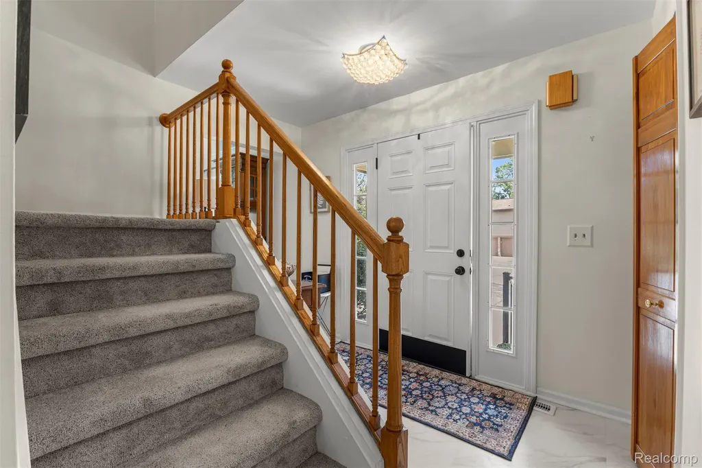 21204 W Glen Haven Circle Novi City MI 48167